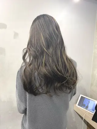 ロング カラー レイヤーカット 赤み消し　店長/大和のヘアスタイル