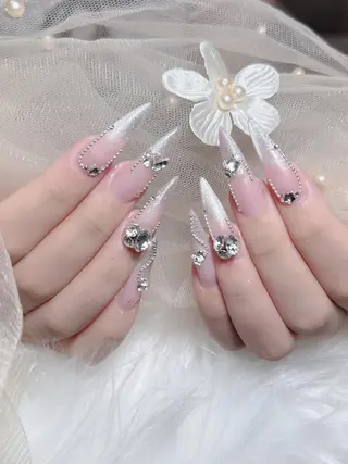 ネイル Lenie Kabukichoのネイルデザイン