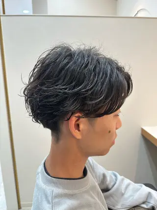 パーマ メンズ LAULEA Renのヘアスタイル