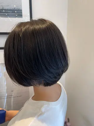 ショート カラー 塚本 昂のヘアスタイル
