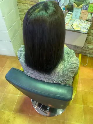 ミディアム カラー 山口 彩海のヘアスタイル