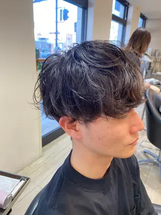 ショート パーマ ヘアアレンジ メンズ 🦋透明感カラー / 森脇 大登のヘアスタイル