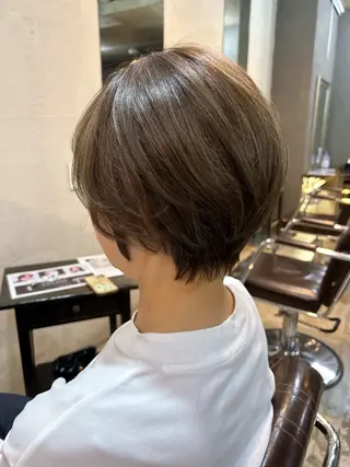 ショート カラー 桜田 修未のヘアスタイル