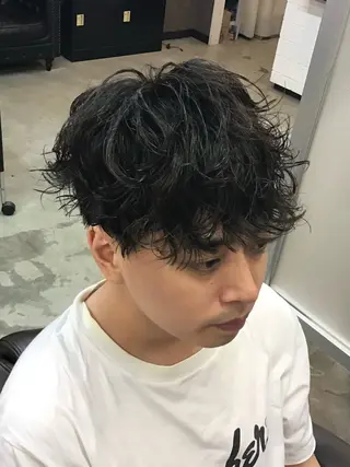 ショート パーマ メンズ メンズパーマ特化 カバヤマ　リョウのヘアスタイル