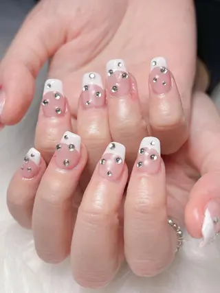 ネイル MiKi Nai池袋 長さだし得意のネイルデザイン