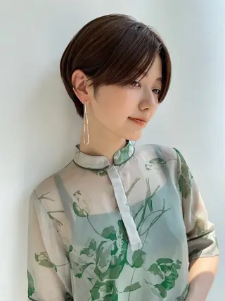 ショート 大島桃花 / 表参道 透明感カラーのヘアスタイル