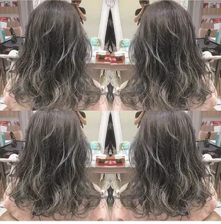 セミロング カラー ヘアアレンジ 白髪ぼかしハイライト 茗荷谷駅徒歩2分のヘアスタイル