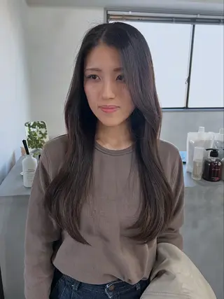 ロング hikaru💘髪質 改善 透明感カラーのヘアスタイル
