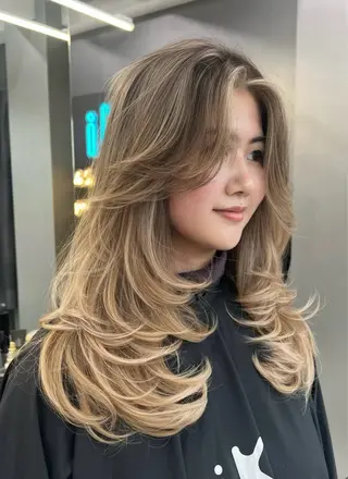 ロング Kotomi 🇺🇸💋のヘアスタイル