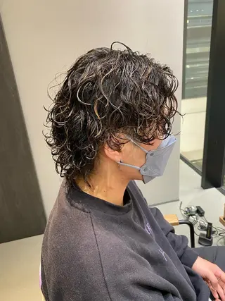 ミディアム パーマ メンズ unopulir 景山 凌のヘアスタイル