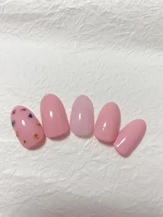 ネイル レイレア ネイルルームのネイルデザイン