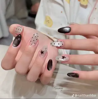 ネイル Luna ri..のネイルデザイン