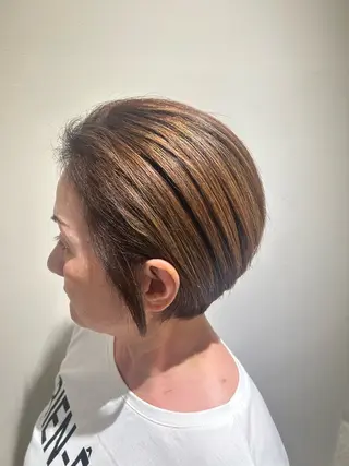 ショート カラー 柳澤 武宏のヘアスタイル