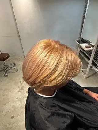 ショート 絶対綺麗な暖色カラー 🎯あります✨増渕✨のヘアスタイル
