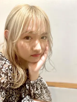 ミディアム 縮毛矯正 松崎祥のヘアスタイル