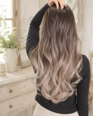 ミディアム grand juteのヘアスタイル