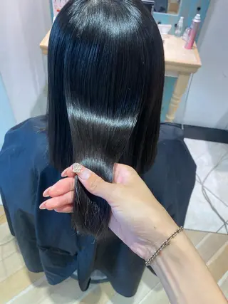 ミディアム 髪質改善 縮毛の達人 矢井由真のヘアスタイル