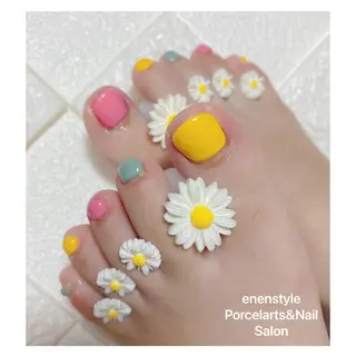ミディアム ネイル 🐾enen style 🐾のネイルデザイン