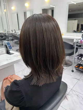 ミディアム カラー ヘアアレンジ ブリーチなしカラー/ ブラウン/レイヤーのヘアスタイル