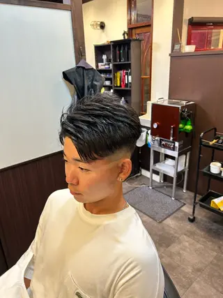 ショート パーマ メンズ 林 聖也のヘアスタイル