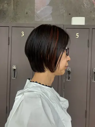 ショート ハイトーン・ショート 酸性ストレート/愛加のヘアスタイル