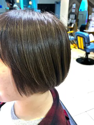 ショート カラー 奥谷 美代子のヘアスタイル