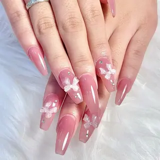 ネイル 🎀kira 長さだし💗モチ最高のネイルデザイン