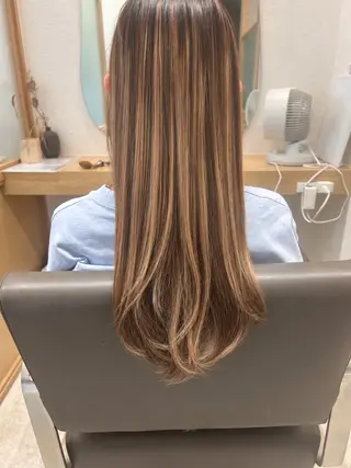 ロング カラー 久木原 ゆりのヘアスタイル
