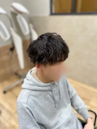 パーマ メンズ 山口 玖瑠美のヘアスタイル