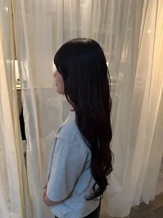 ロング 藤原 百花のヘアスタイル