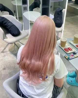 ロング カラー ハイトーン💖/ ✨️モテ艶カラー💎のヘアスタイル