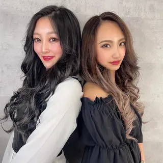 ロング カラー シールエクステ特化 ハイトーン、NANAのヘアスタイル