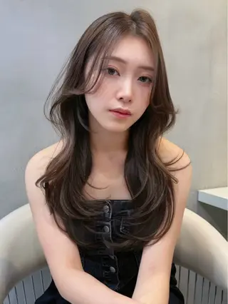 ロング カラー YUI  透明感🌱 艶カラー🍓浦和のヘアスタイル