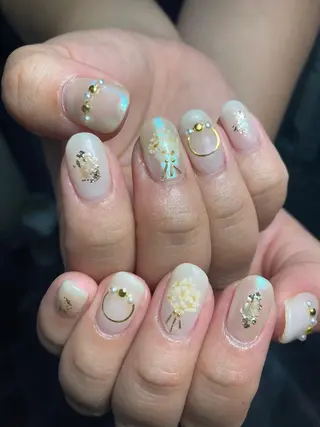 ミディアム ネイル ✴︎ Delightのネイルデザイン