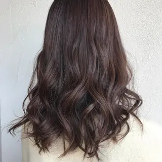 カラー 山下 襟華のヘアスタイル