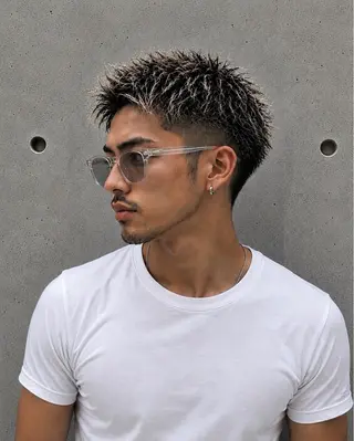 ショート メンズ {レイヤー/透明感 カラー}Wataruのヘアスタイル