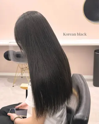 ロング カラー Rimi 🩶ྀི HUG横浜のヘアスタイル