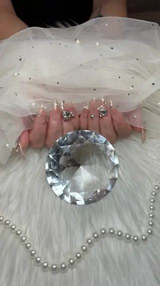ネイル Yuna 𝝑𝝔*.+ﾟのネイルデザイン