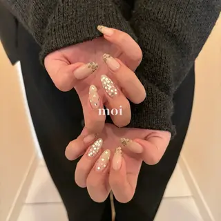 ネイル moi nail ˙⋆.˚のネイルデザイン