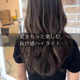 ロング カラー 湯浅 了一のヘアスタイル