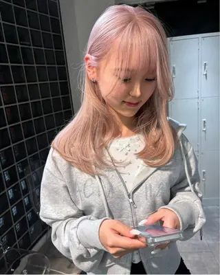 ミディアム Noe🎀 梅田美容師のヘアスタイル