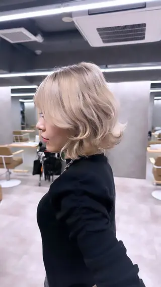 ショート カラー Karin｜モテ髪 ╱髪質改善✨のヘアスタイル