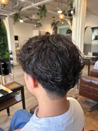ショート パーマ メンズ 中澤 衿葉のヘアスタイル