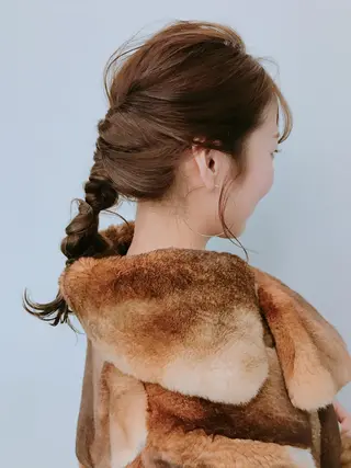 ヘアアレンジ 💓パーマ，💗 レイヤーカットのヘアスタイル