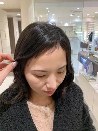 パーマ 韓国レイヤー🪽 耳ツボジュエリーのヘアスタイル