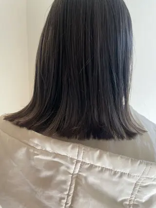ミディアム カラー EIGHT MAYUのヘアスタイル