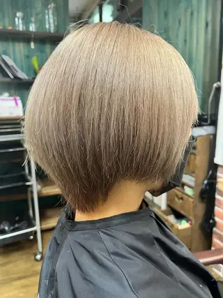 ショート 大久保寿高✨ なりたい色を叶える✨のヘアスタイル