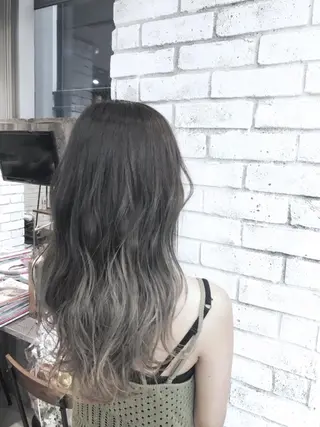 ロング カラー パーマ ヘアアレンジ メンズ キッズ ネイル マツエク・マツパ バレイヤージュ/ 髪質改善/渡邉悟🌱のヘアスタイル