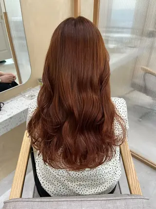 ロング カラー ヘアアレンジ 暖色韓国ヘア🩷 Yuukaのヘアスタイル