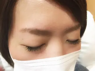 マツエク・マツパ désirbeaux 瀬崎の眉毛・アイブロウイメージ